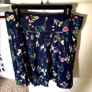 Floral Pleated Skirt - Loft Size 10